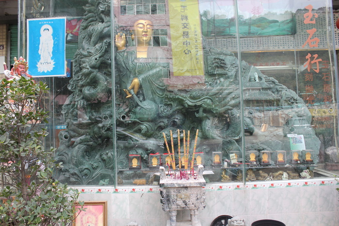 寺庙朝拜图片