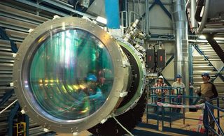 VISTA望远镜镜头图片