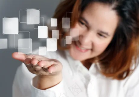 快乐的年轻生意的女人肖像 快乐的年轻生意的女人肖像