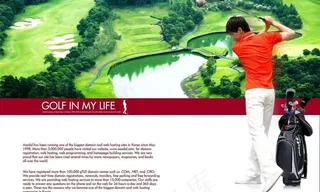 打高尔夫球图片