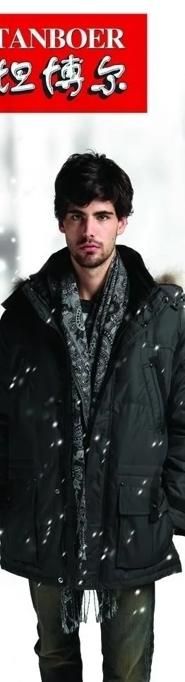 坦博尔羽绒服宣传海报图片
