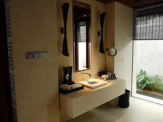 三亚香水湾一号样板间洗手台图片