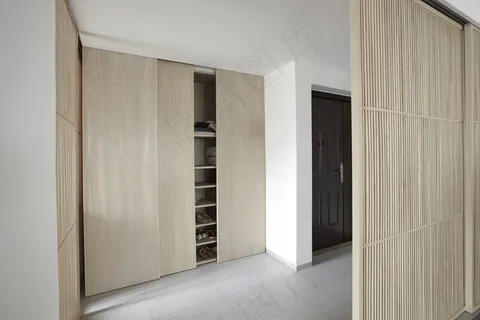 自然木制衣柜效果图图片 自然木制衣柜效果图图片