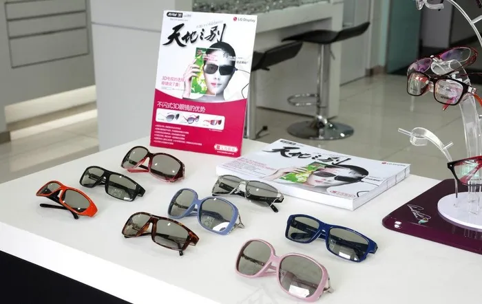 眼镜专柜展示图片