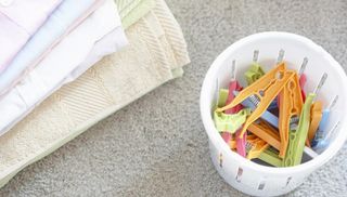 家居静物 毛巾 夹子图片