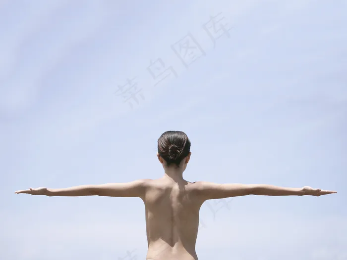 海滩美女图片