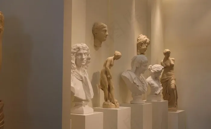 欧式人物雕塑图片