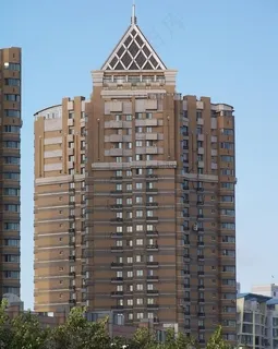 深黄色外墙的商住楼图片 深黄色外墙的商住楼图片