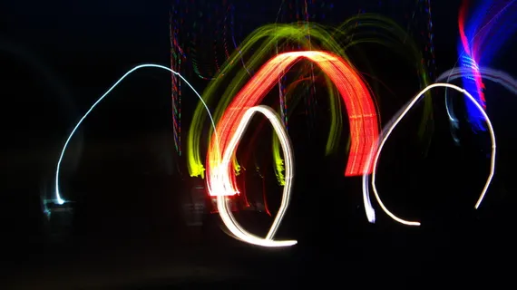 五色线 端午节的灯光图片 五色线 端午节的灯光图片