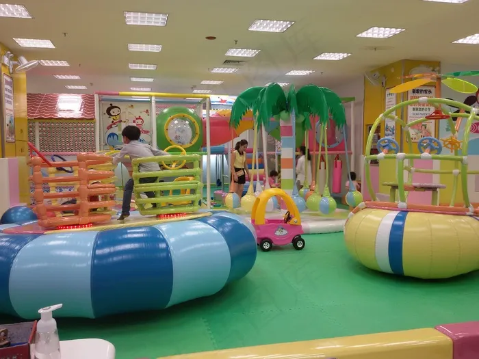 儿童游乐设施图片