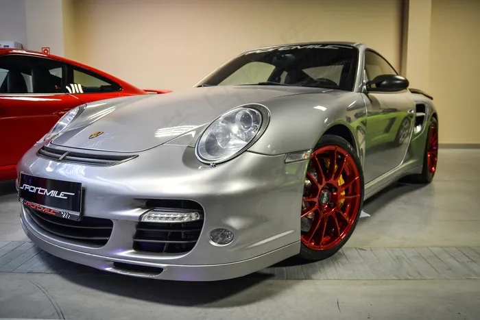 汽车 交通 尾灯