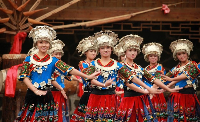 千户苗寨美女图片