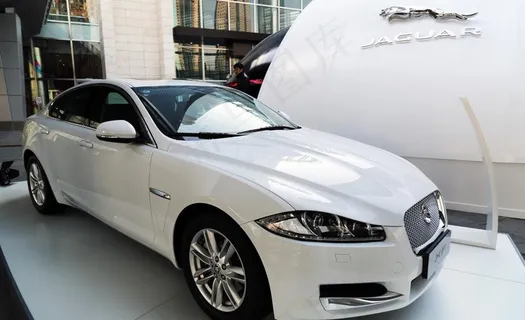 捷豹汽车展示图片