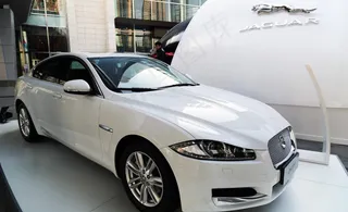 捷豹汽车展示图片