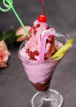 蓝莓红豆沙冰图片