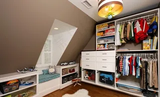 衣帽间衣柜效果图