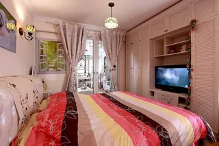 衣帽间衣柜效果图