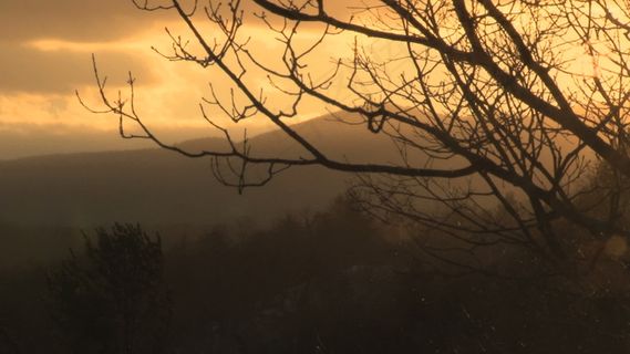 雪落在夕阳股票视频 视频免费下载