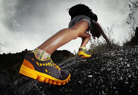 登山运动员鞋子摄影