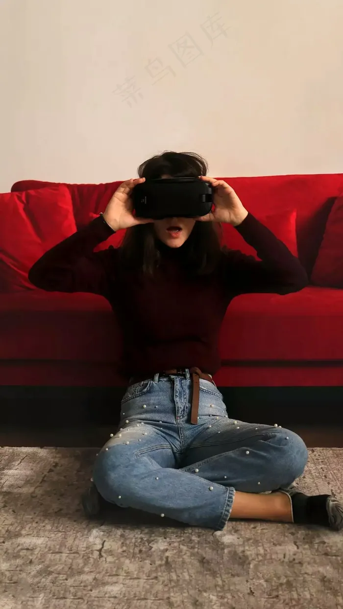 看VR的美女高清摄影图片