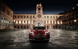 2013款阿斯顿·马丁