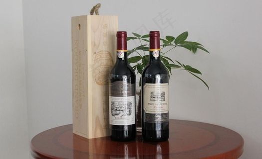 拉菲 红葡萄酒图片