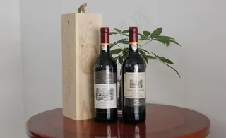 拉菲 红葡萄酒图片