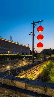 城楼上的灯笼高清摄影图片