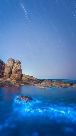 延时拍摄的星空与大海高清摄影图片