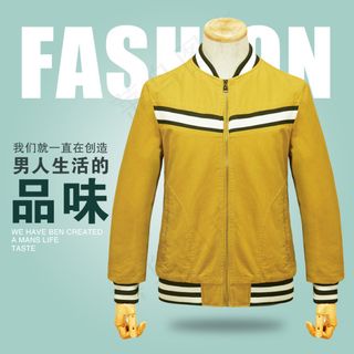 男人生活的品味风衣海报psd