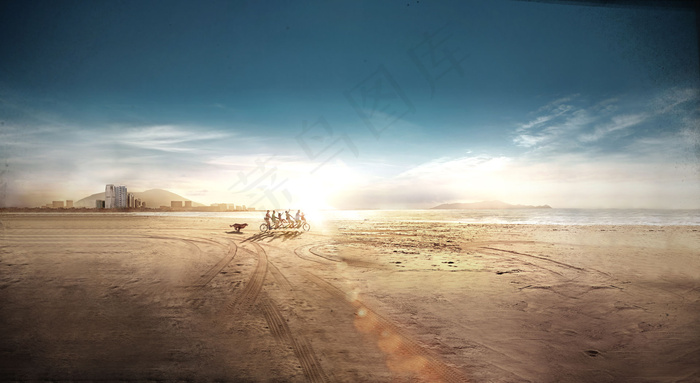 蓝天 沙滩 骑单车