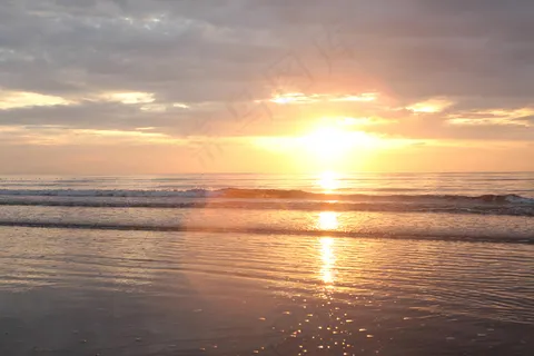 海滩日出图片 海滩日出图片