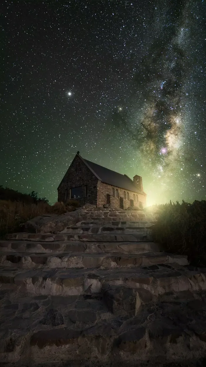 星空下的房屋高清摄影图片