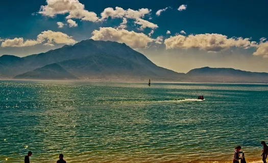 《大鹏湾景色》图片 《大鹏湾景色》图片