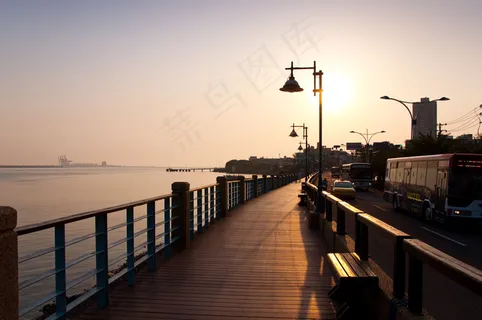 夕阳西下 *淡水渔人码头图片