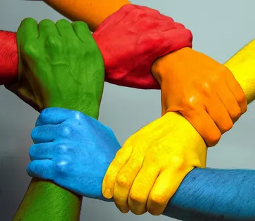 五彩斑斓的手高清图片 五彩斑斓的手高清图片