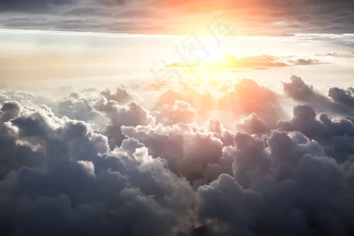 天空云朵背景图