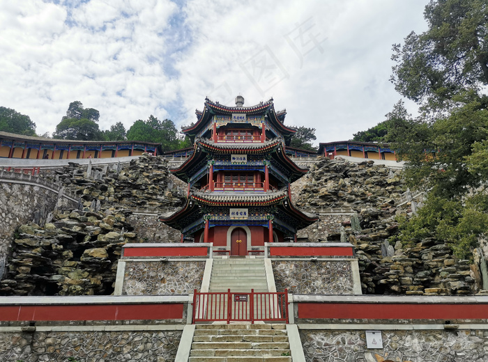 香山古代对称建筑