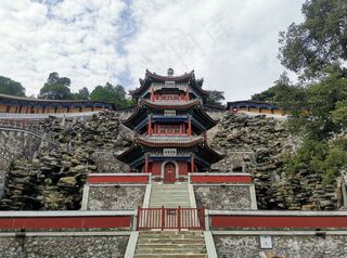 香山古代对称建筑