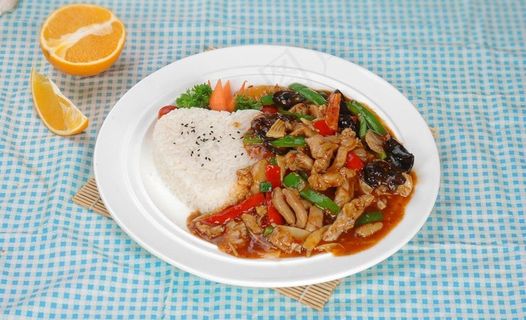 鱼香鸡柳饭图片