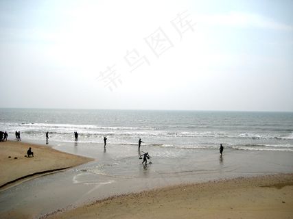 海边自然景色蓝天白云图片