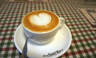 卡布奇诺咖啡图片