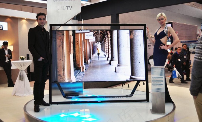 三星电视模特图片