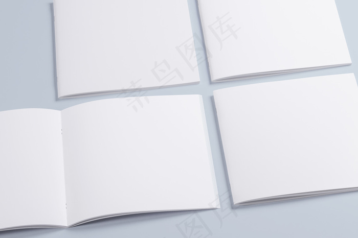方形空白画册样机