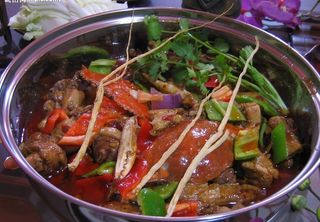 蟹闷奇味土鸡煲