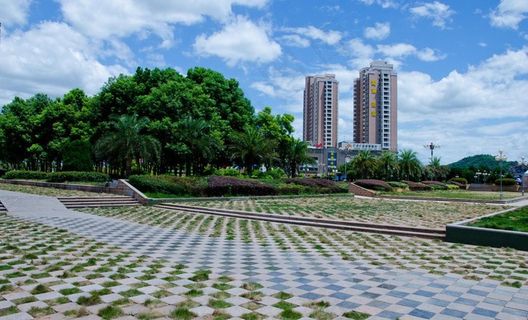 广丰县月兔广场 黄埔名流