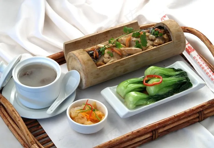 竹筒饭图片