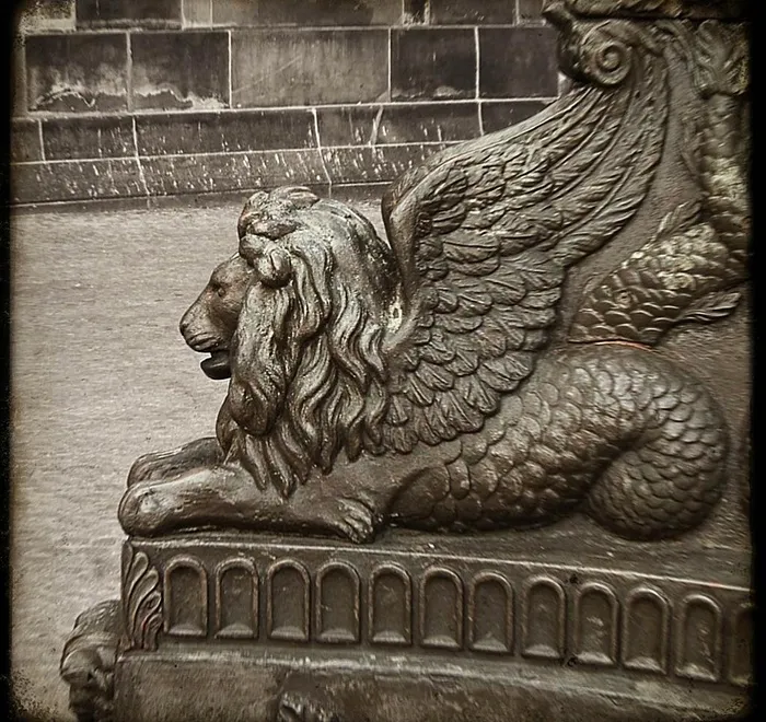 雄狮 雕塑图片