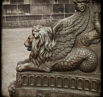雄狮 雕塑图片