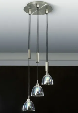 简单明确的水晶吊灯组合